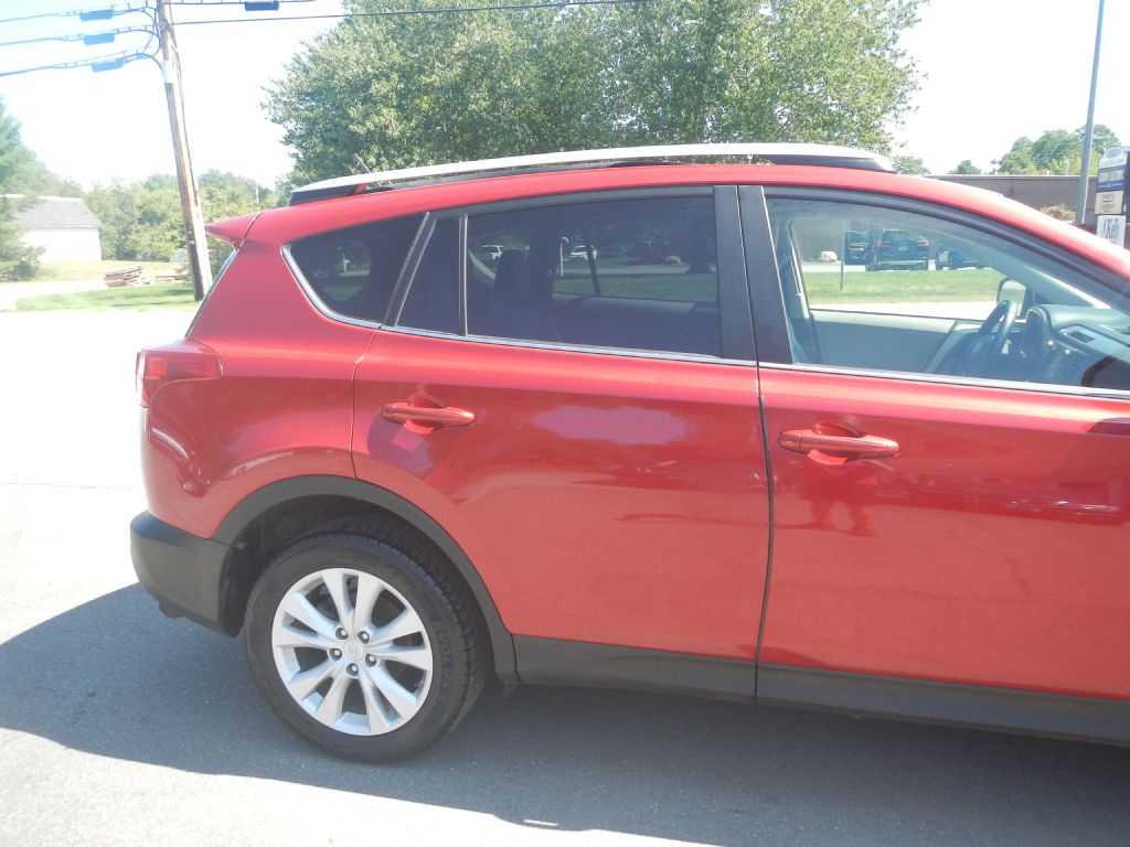 Photo 14 of this TOYOTA RAV4