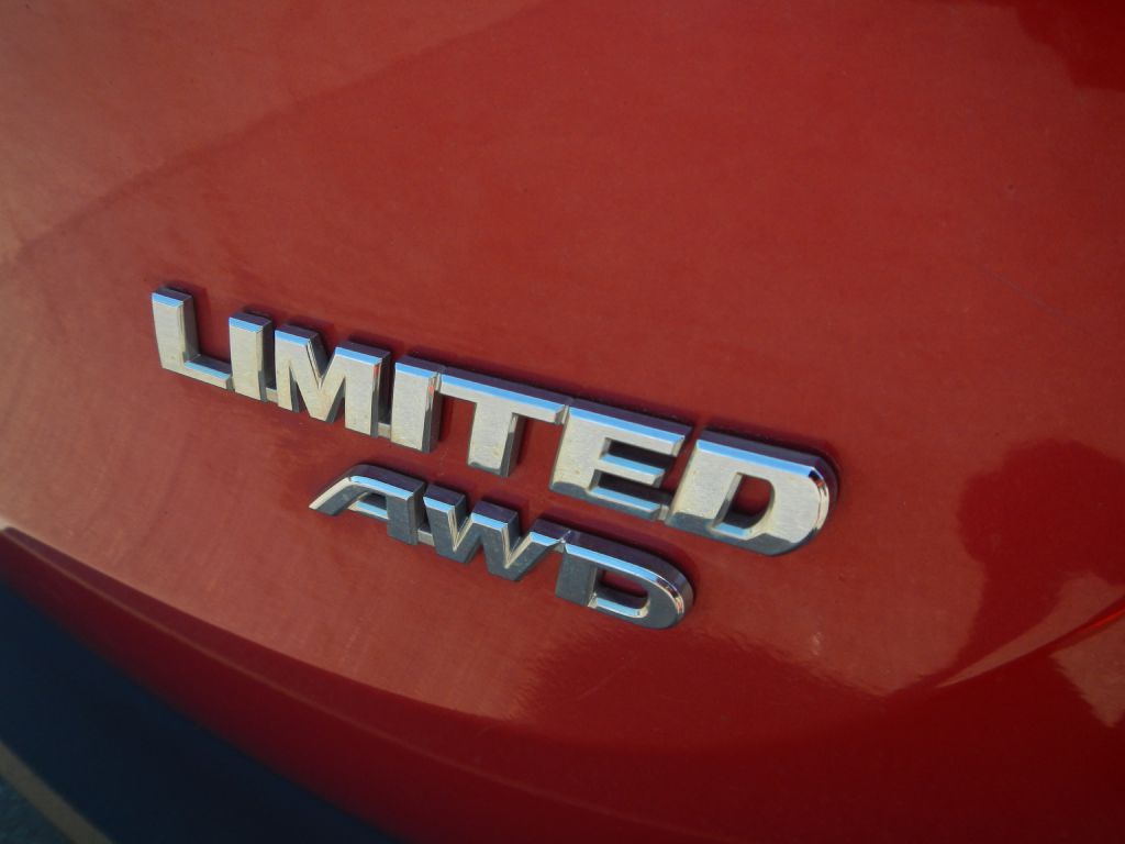Photo 37 of this TOYOTA RAV4