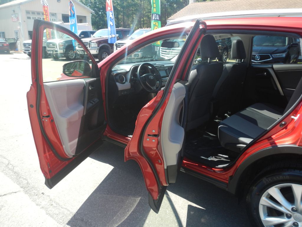 Photo 45 of this TOYOTA RAV4