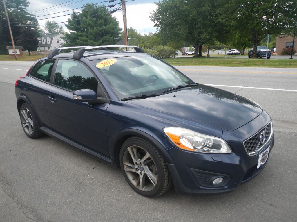 Photo 2 of this VOLVO C30