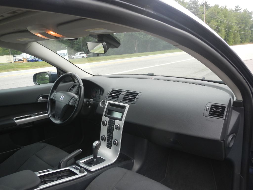 Photo 3 of this VOLVO C30