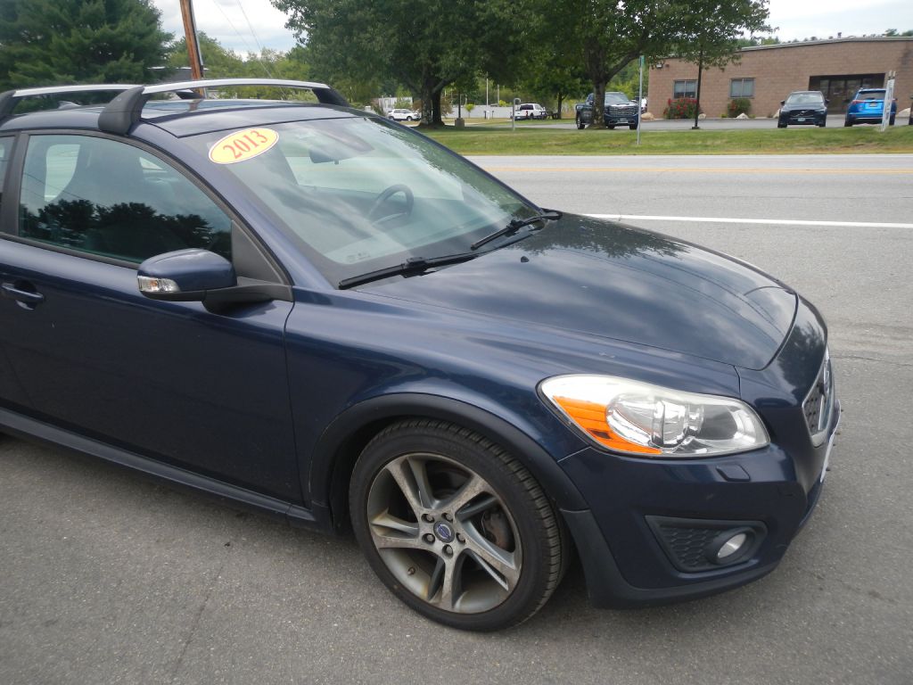 Photo 12 of this VOLVO C30