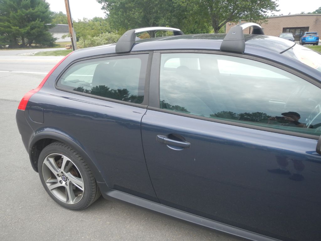 Photo 13 of this VOLVO C30