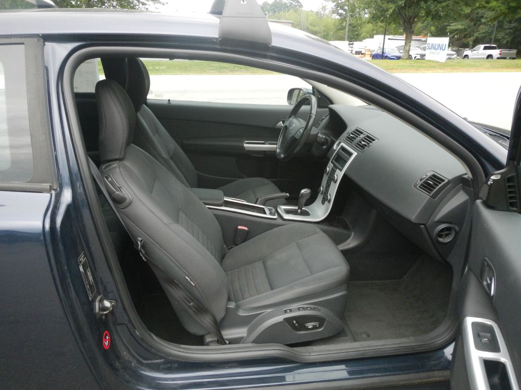 Photo 16 of this VOLVO C30