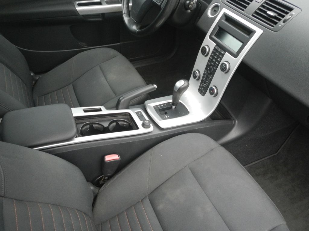 Photo 20 of this VOLVO C30