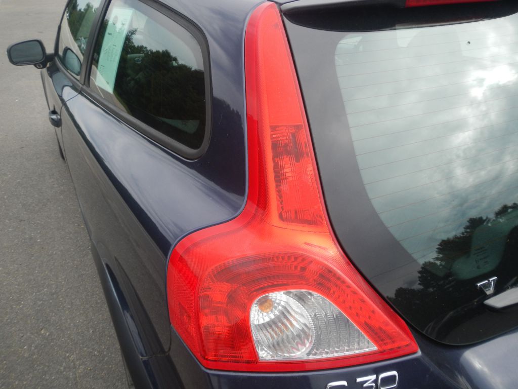 Photo 26 of this VOLVO C30