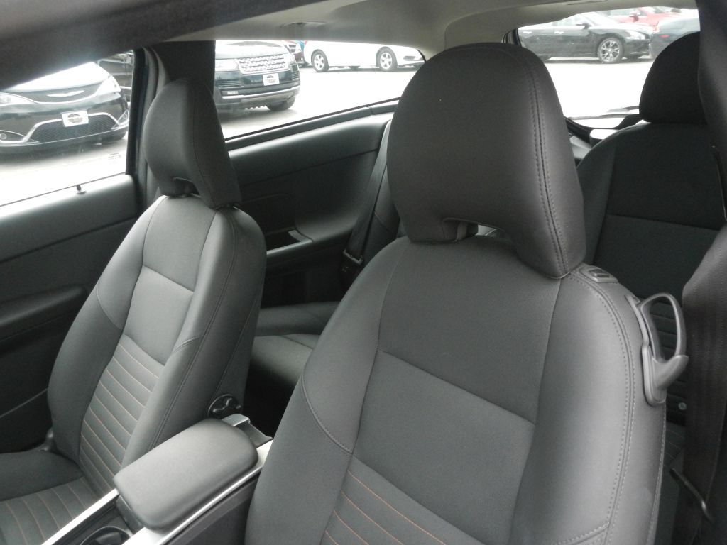 Photo 35 of this VOLVO C30