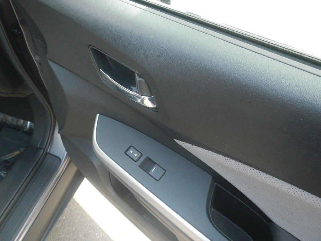 Photo 15 of this HONDA CR-V AWD
