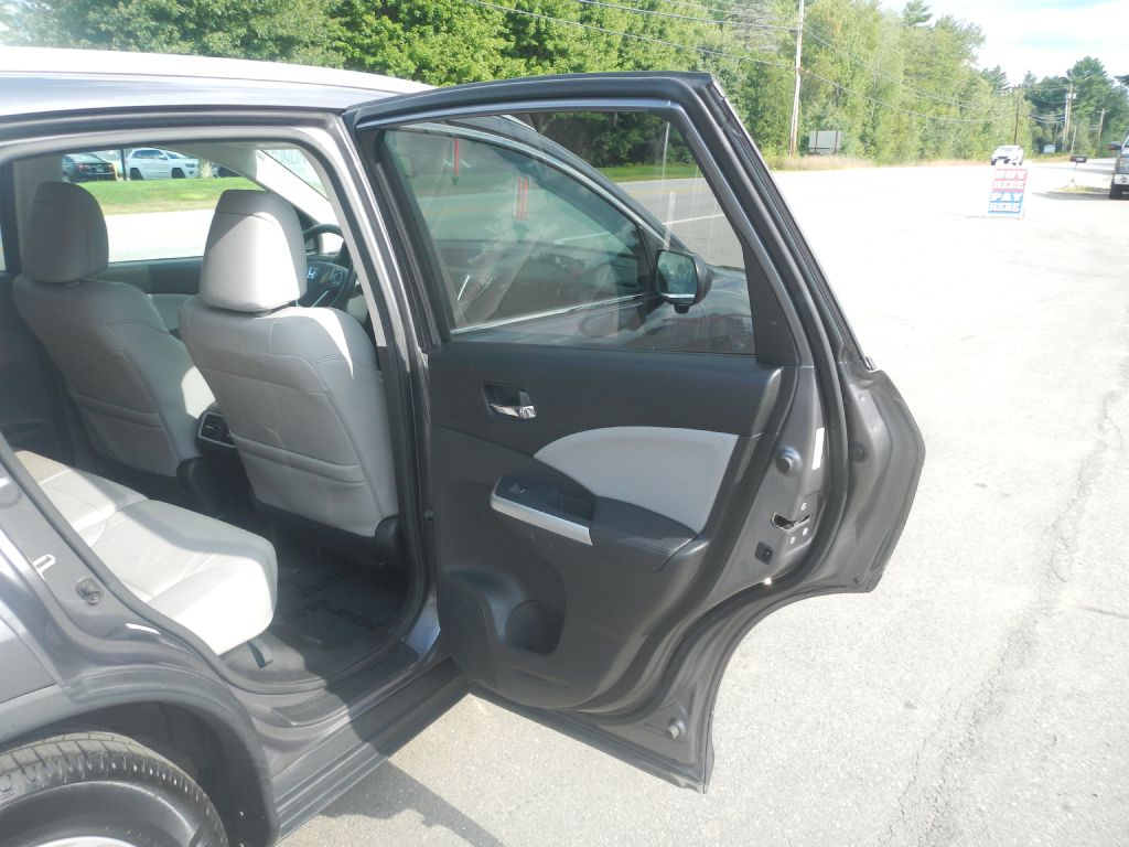 Photo 24 of this HONDA CR-V AWD