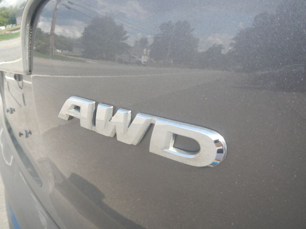 Photo 34 of this HONDA CR-V AWD
