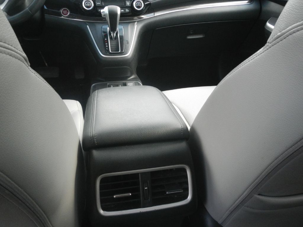 Photo 41 of this HONDA CR-V AWD