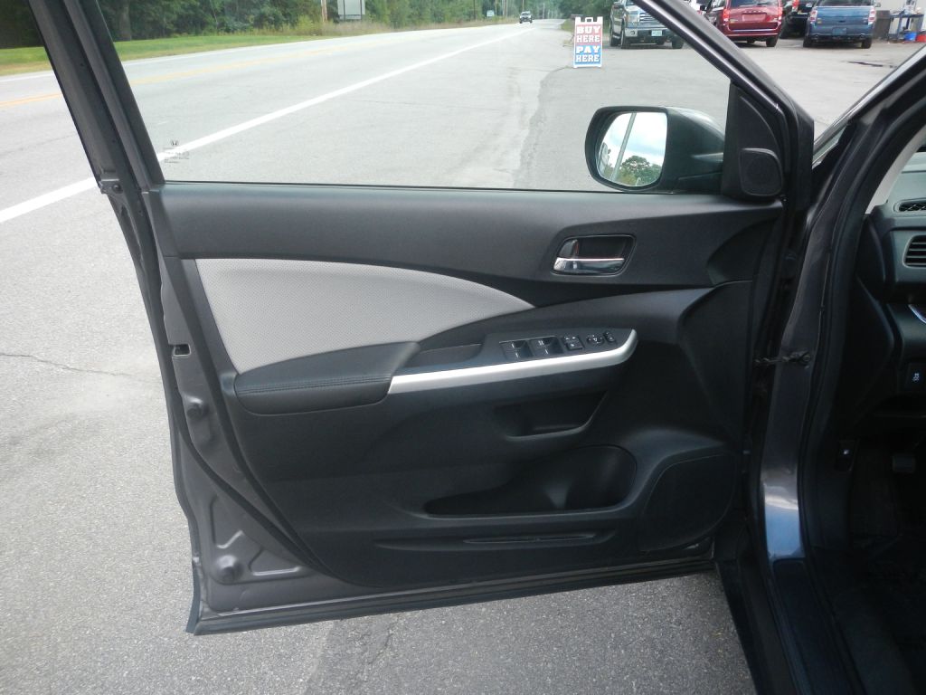 Photo 44 of this HONDA CR-V AWD