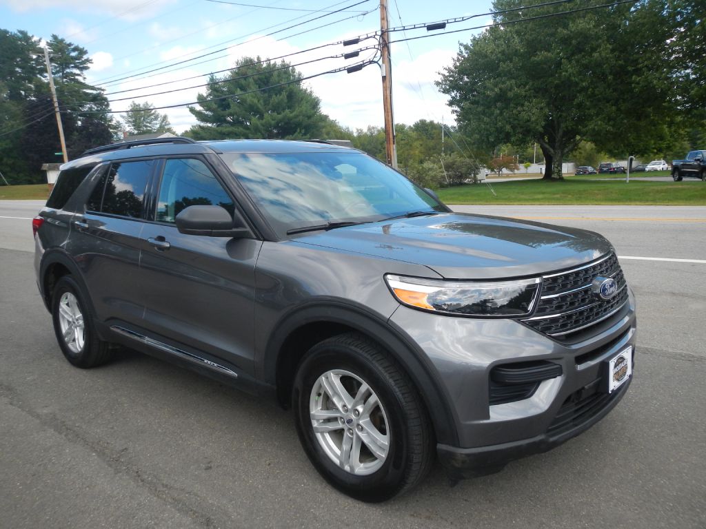 Photo 2 of this FORD EXPLORER