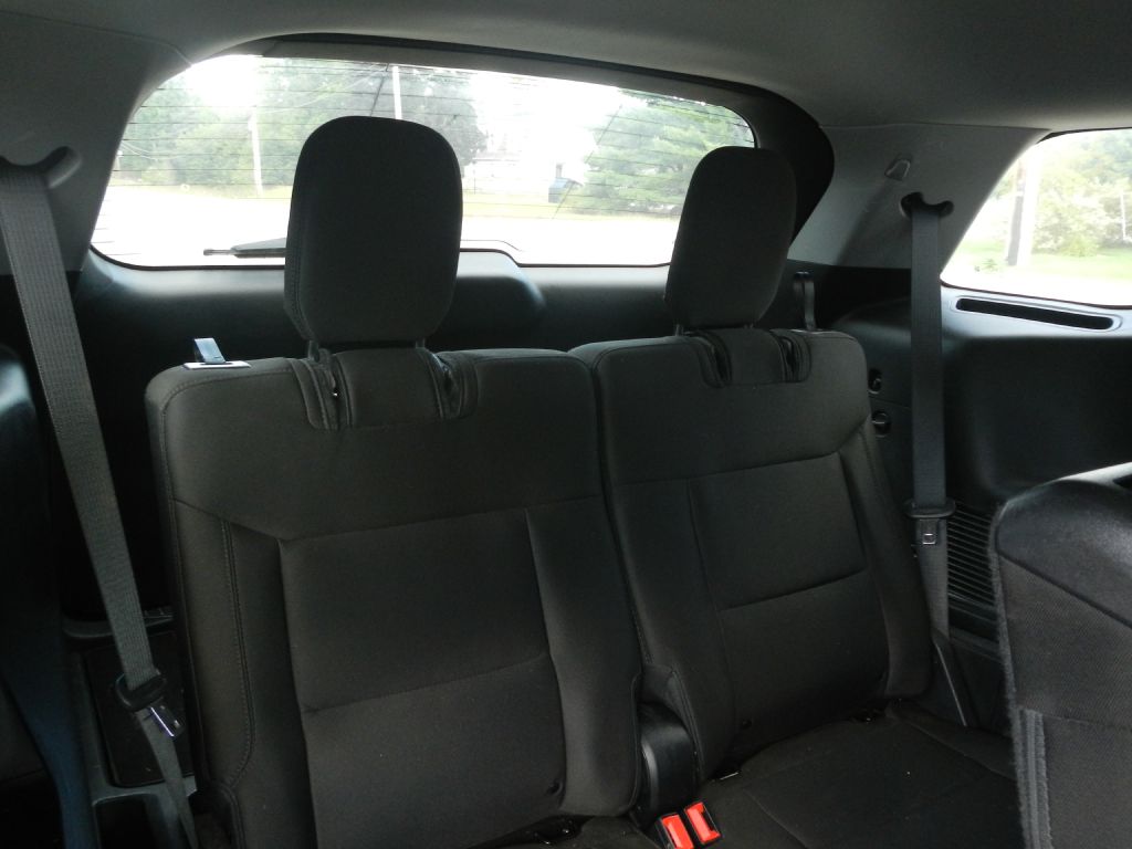 Photo 6 of this FORD EXPLORER
