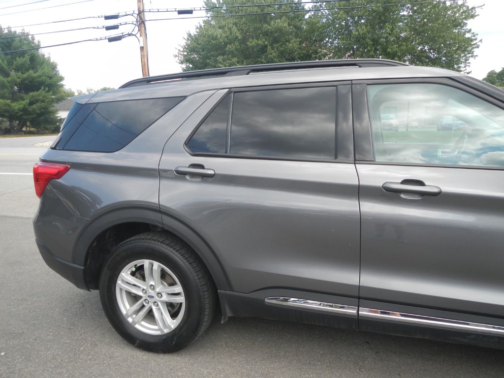 Photo 16 of this FORD EXPLORER
