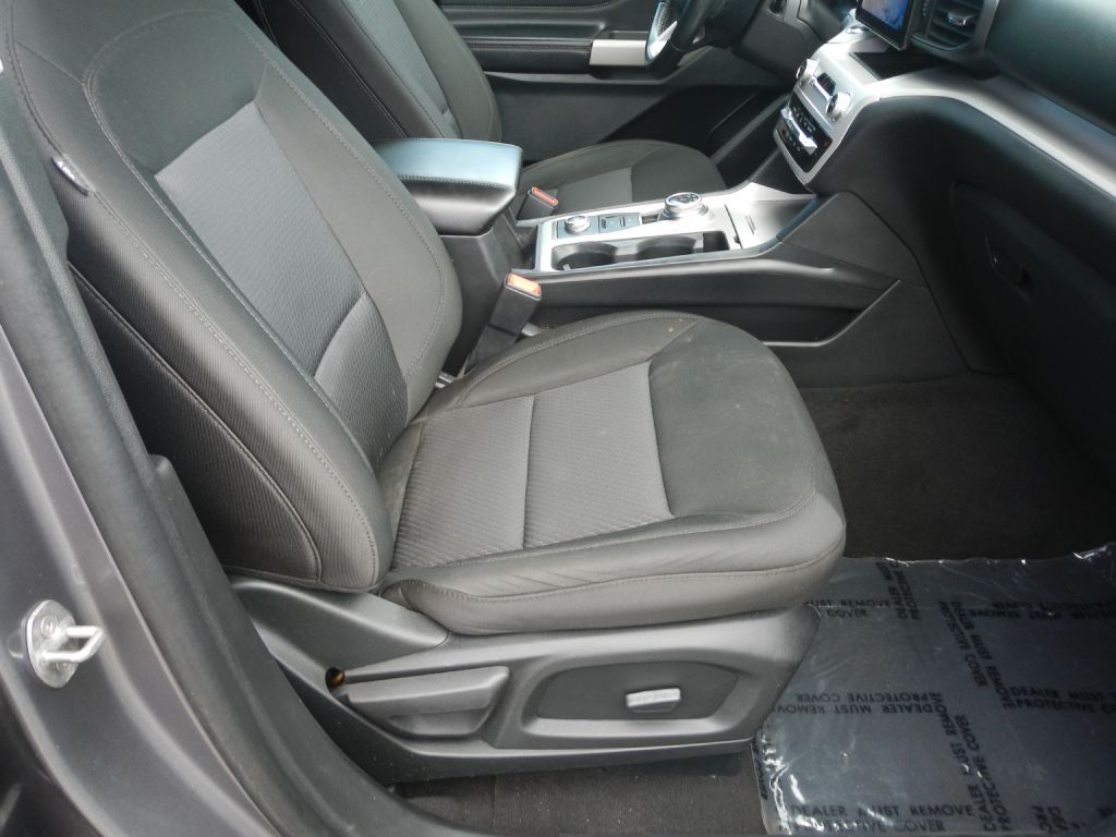 Photo 20 of this FORD EXPLORER