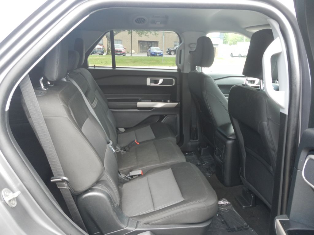 Photo 25 of this FORD EXPLORER