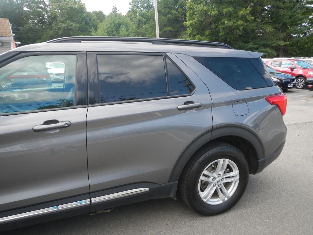 Photo 37 of this FORD EXPLORER