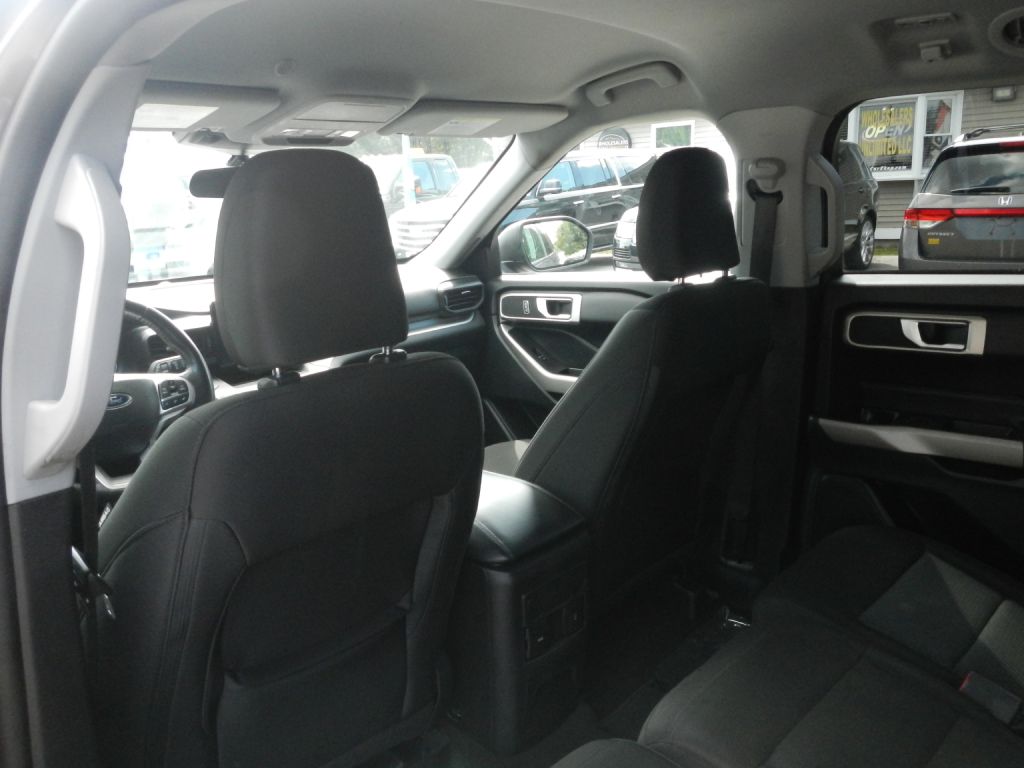 Photo 43 of this FORD EXPLORER