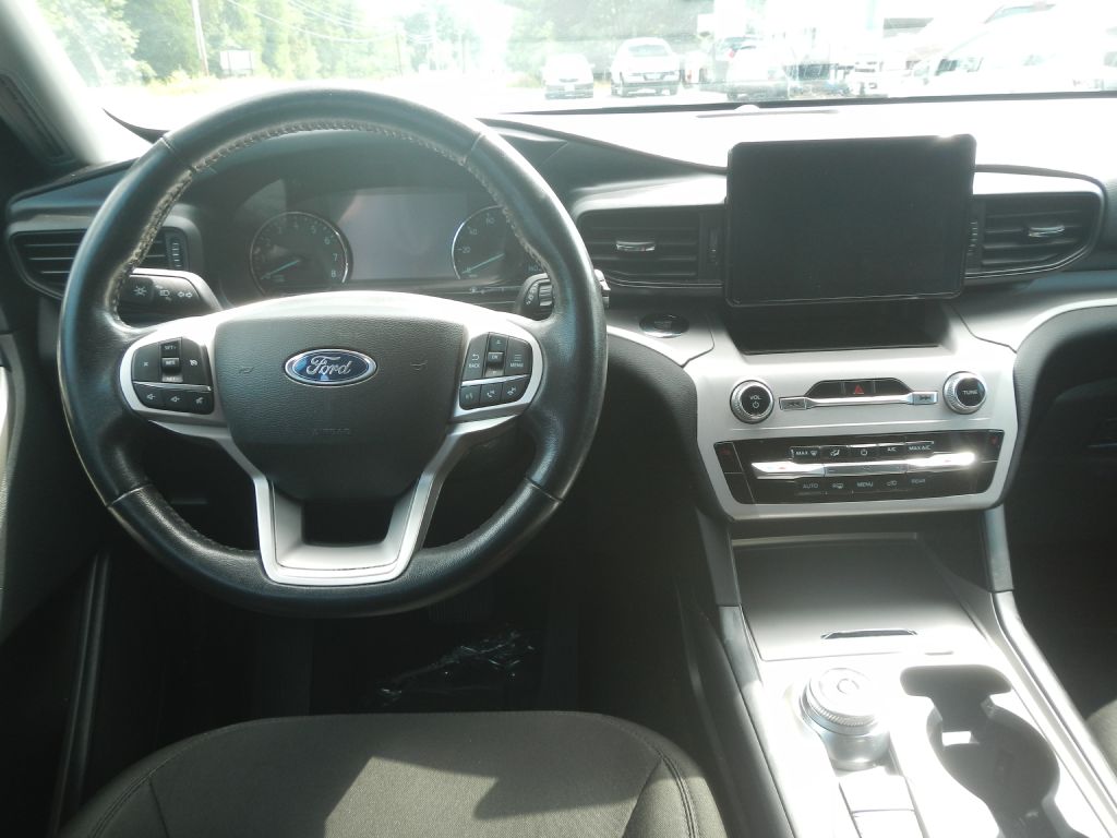 Photo 45 of this FORD EXPLORER