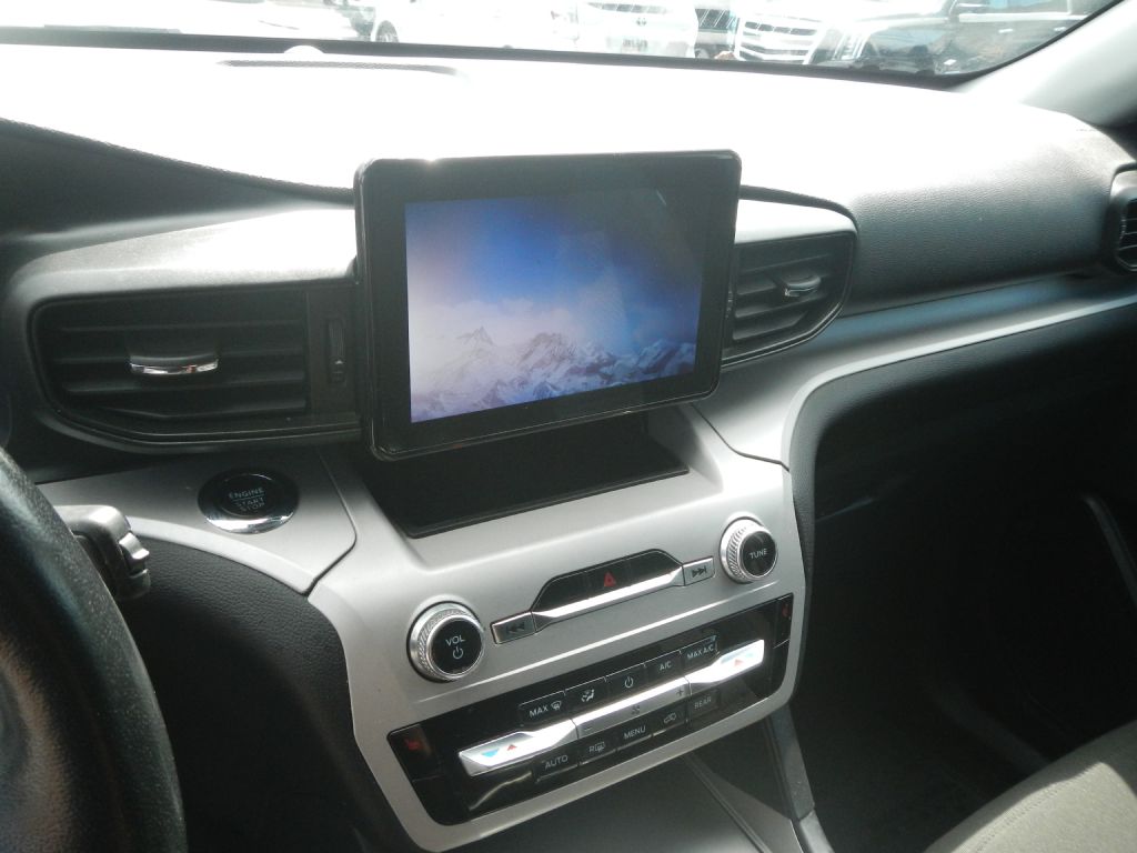 Photo 49 of this FORD EXPLORER