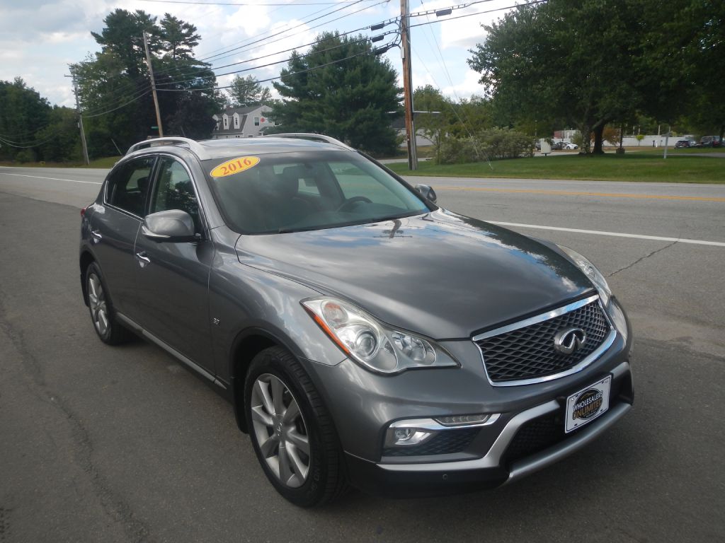 Photo 2 of this INFINITI QX50 AWD