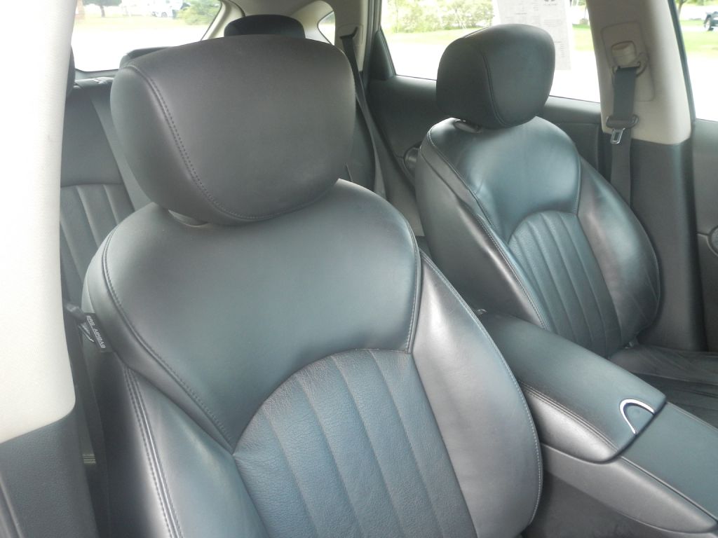 Photo 3 of this INFINITI QX50 AWD