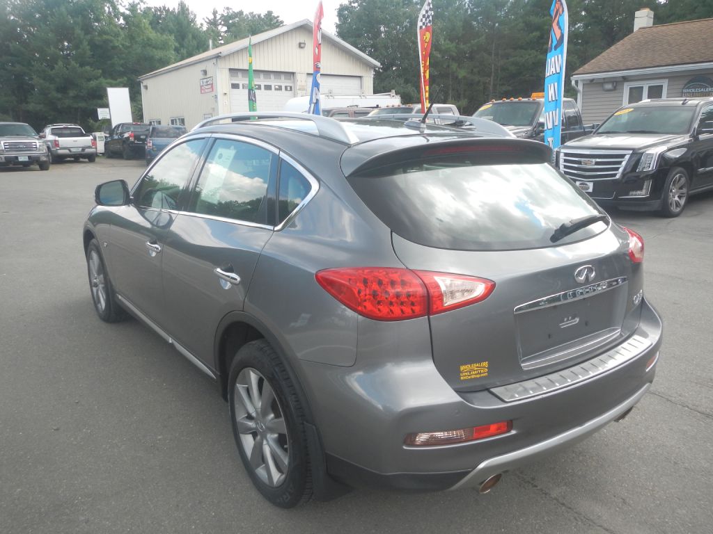 Photo 7 of this INFINITI QX50 AWD