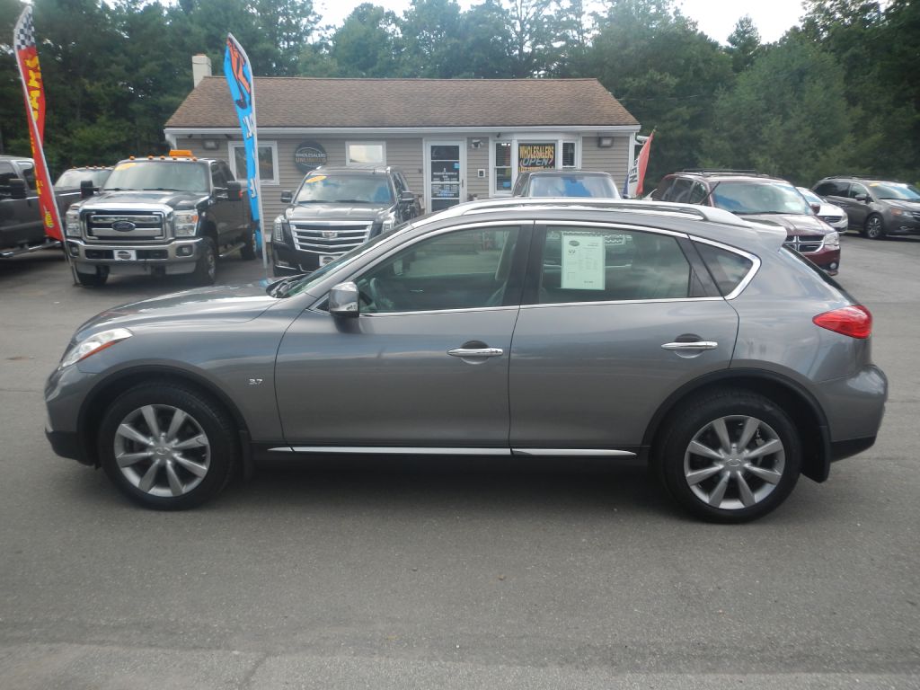 Photo 40 of this INFINITI QX50 AWD