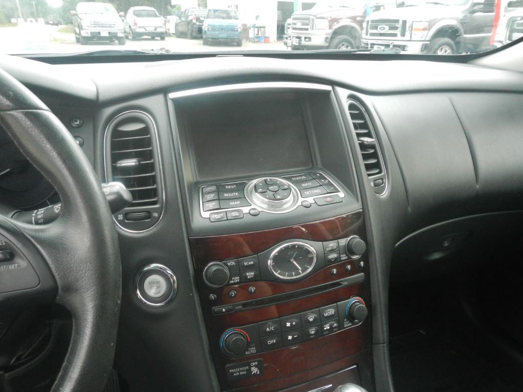 Photo 53 of this INFINITI QX50 AWD