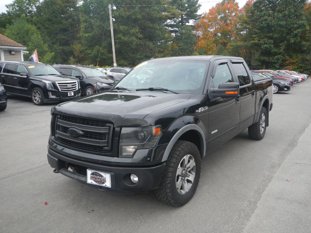 Photo 2 of this FORD F150 FX4 4WD