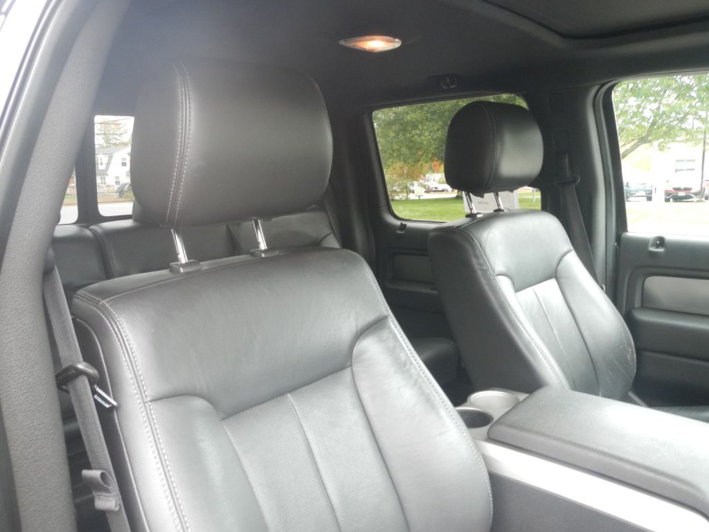Photo 9 of this FORD F150 FX4 4WD