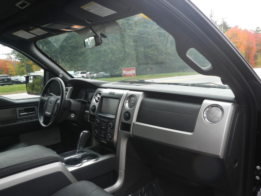Photo 10 of this FORD F150 FX4 4WD