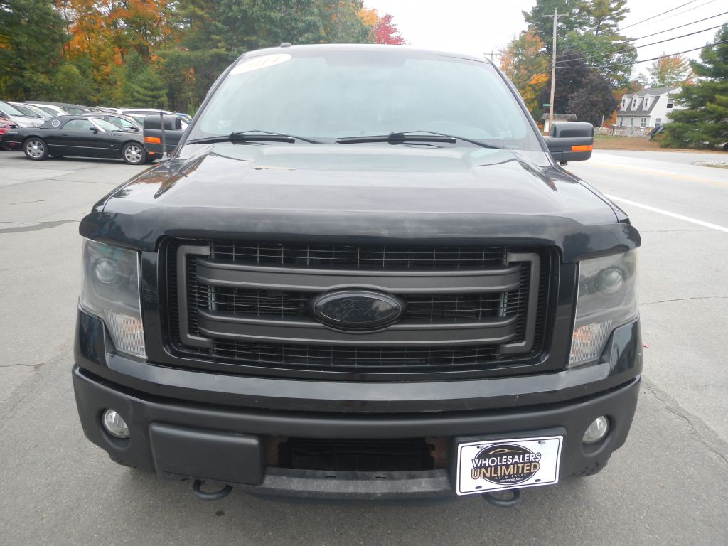 Photo 11 of this FORD F150 FX4 4WD