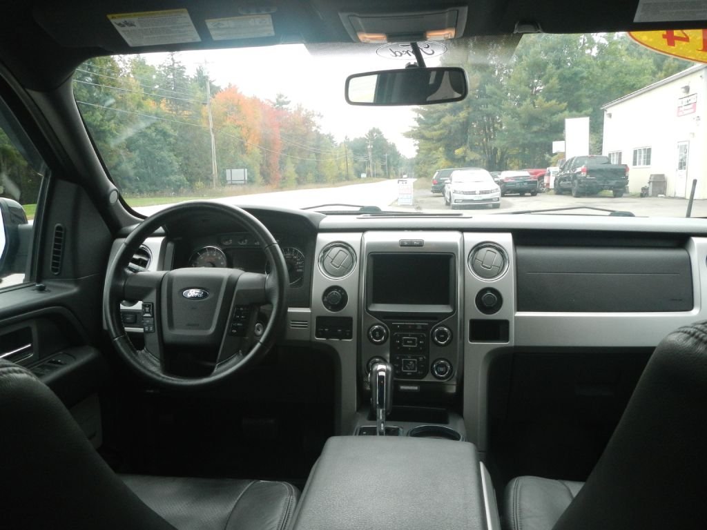 Photo 28 of this FORD F150 FX4 4WD
