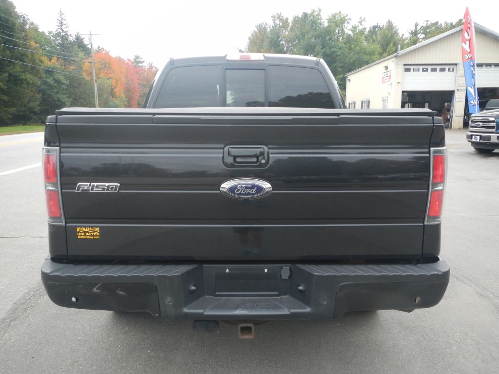 Photo 31 of this FORD F150 FX4 4WD