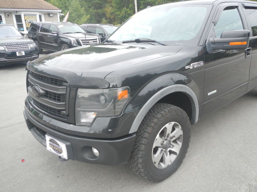 Photo 34 of this FORD F150 FX4 4WD