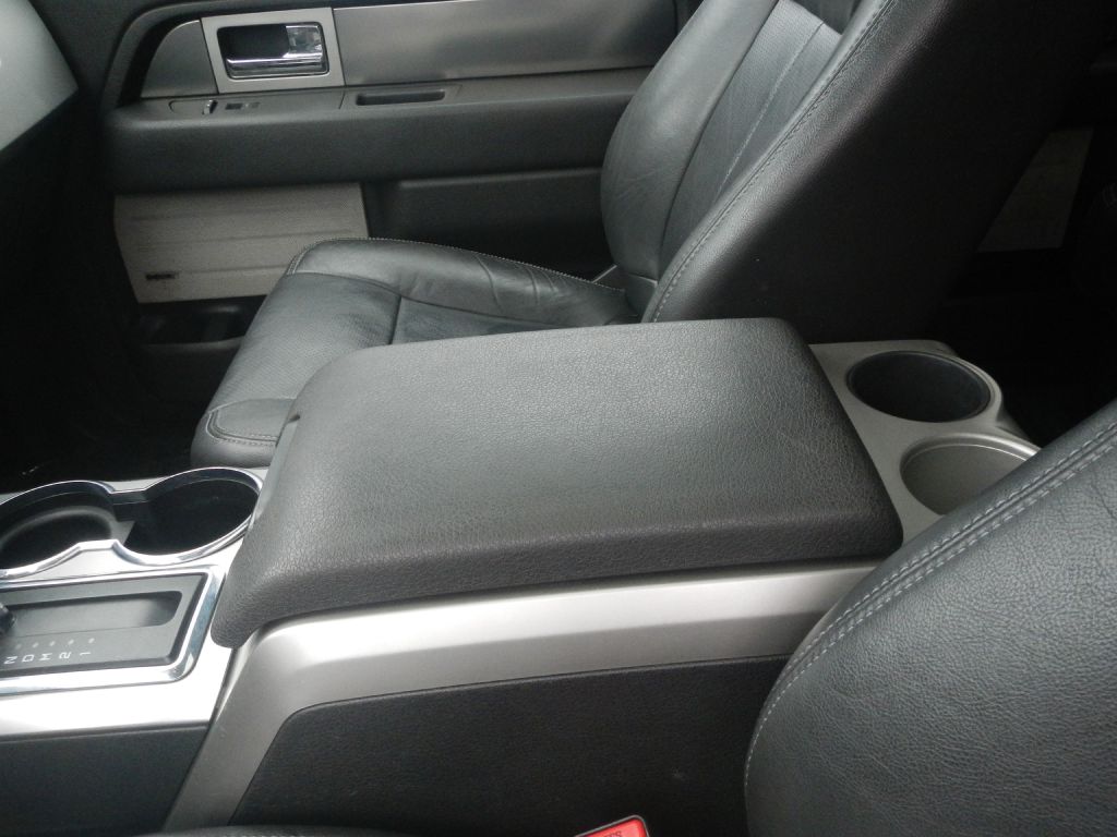 Photo 48 of this FORD F150 FX4 4WD