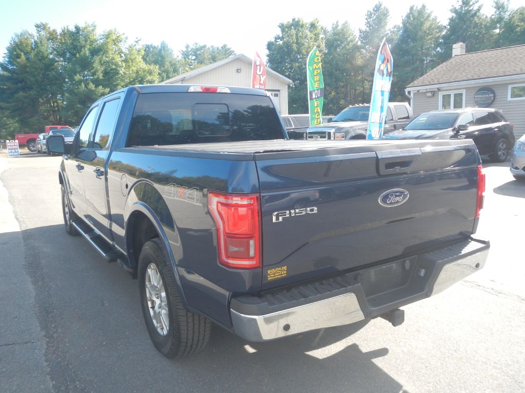 Photo 7 of this FORD F150 LARIAT 4WD