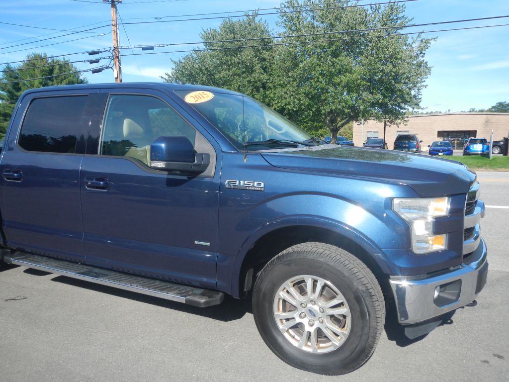 Photo 13 of this FORD F150 LARIAT 4WD
