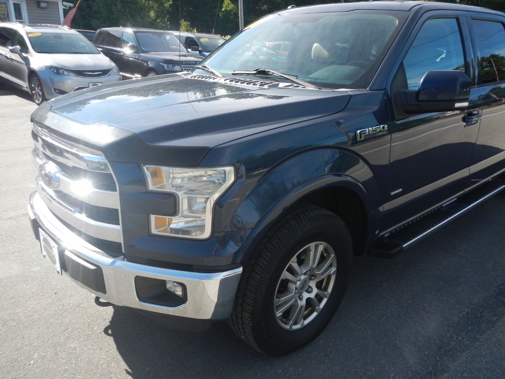 Photo 38 of this FORD F150 LARIAT 4WD