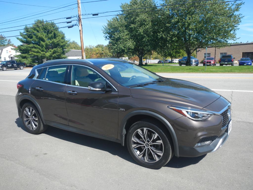 Photo 56 of this INFINITI QX30 AWD