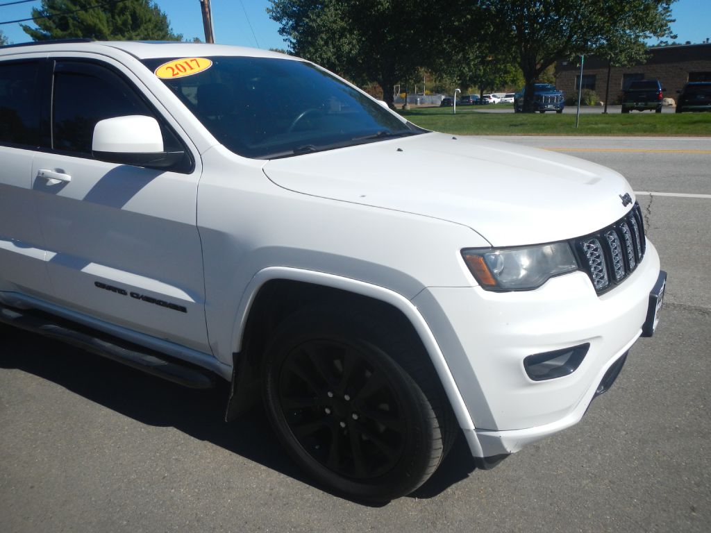 Photo 12 of this JEEP GRAND CHEROKEE