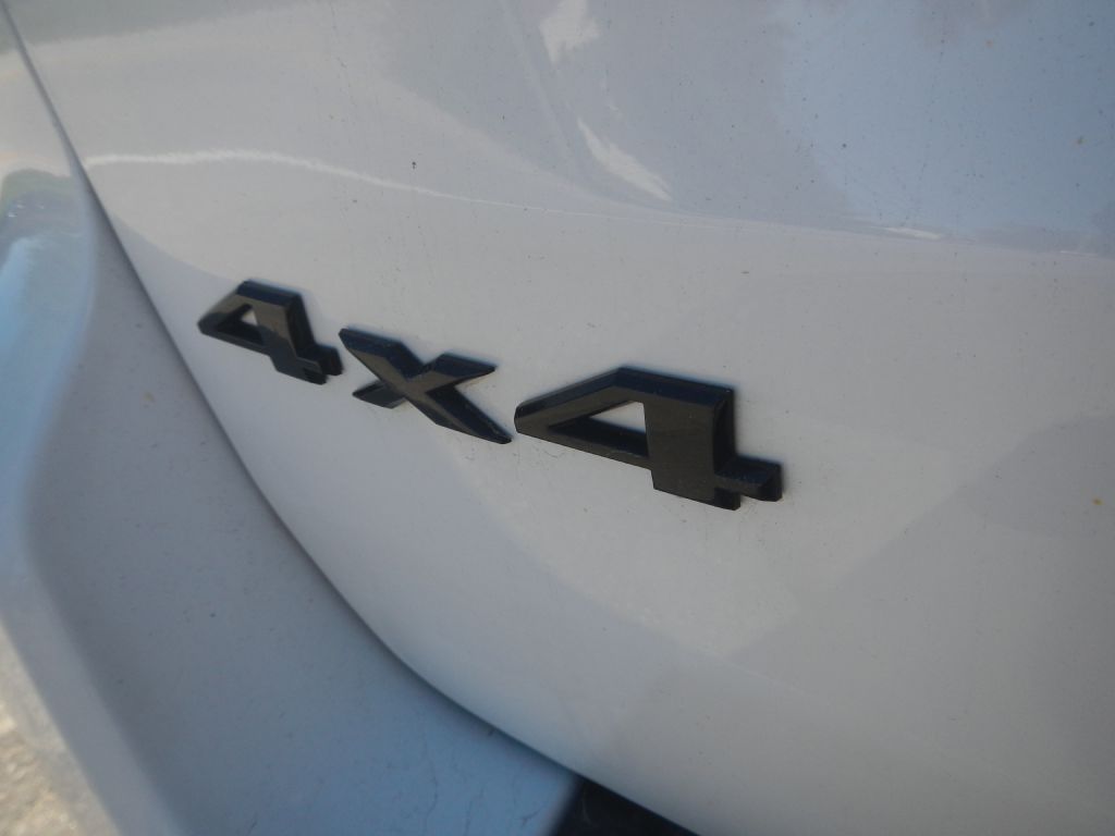 Photo 32 of this JEEP GRAND CHEROKEE