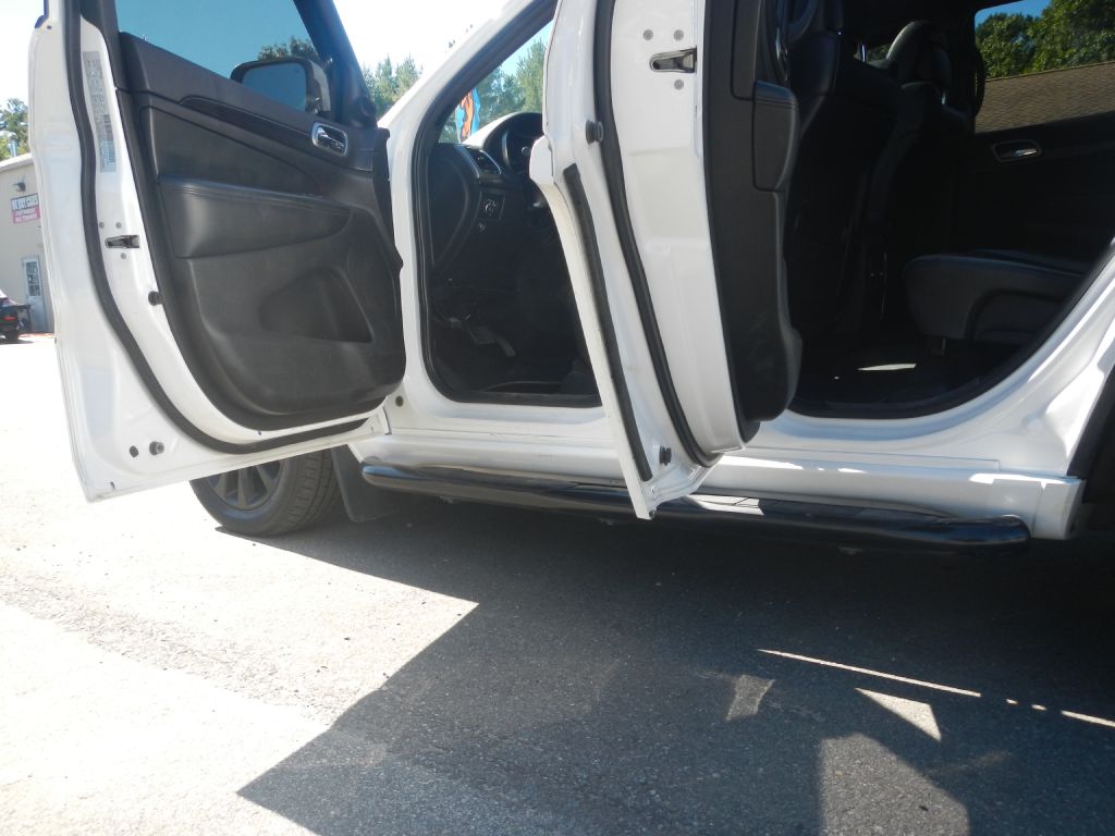 Photo 39 of this JEEP GRAND CHEROKEE