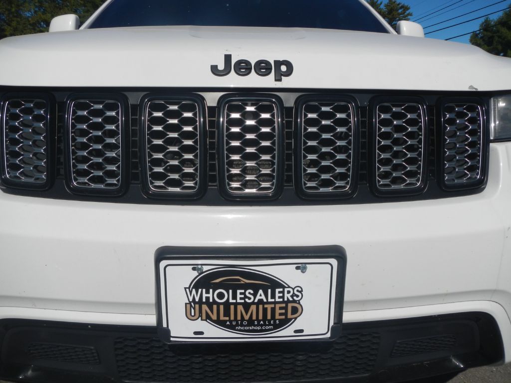 Photo 54 of this JEEP GRAND CHEROKEE