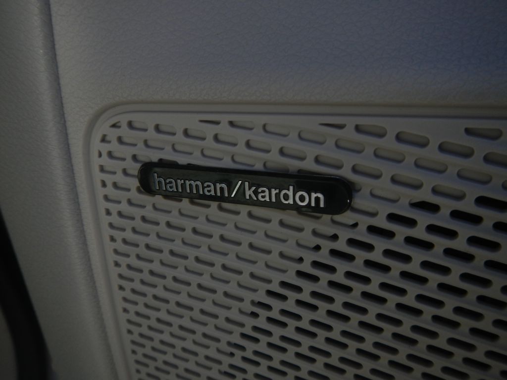Photo 20 of this CHRYSLER PACIFICA