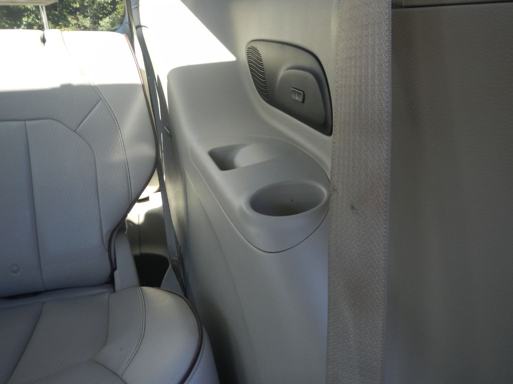 Photo 49 of this CHRYSLER PACIFICA