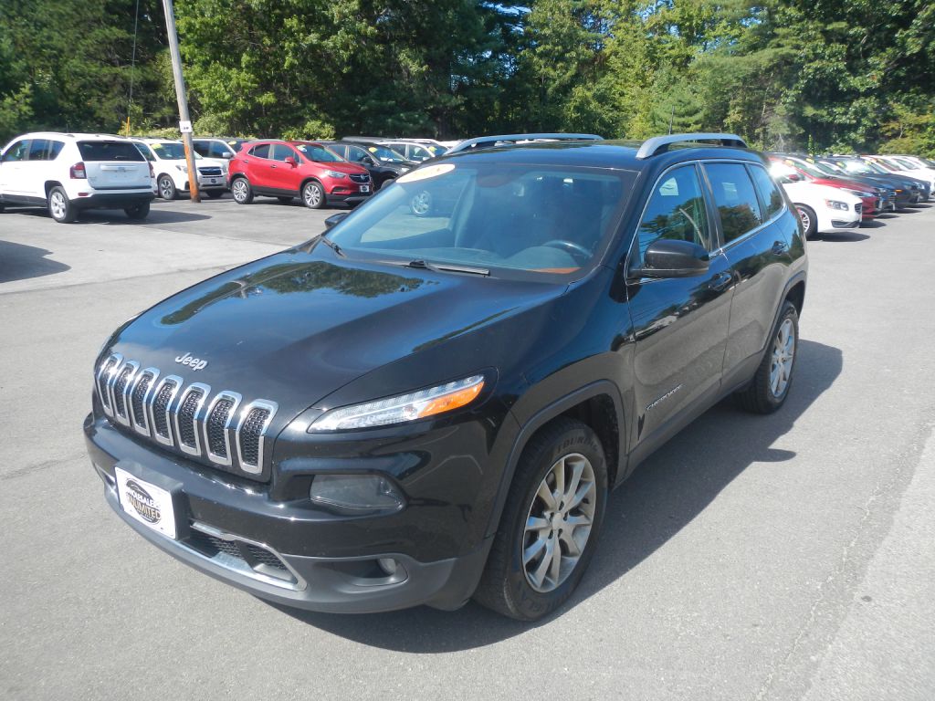 Photo 2 of this JEEP CHEROKEE 4WD