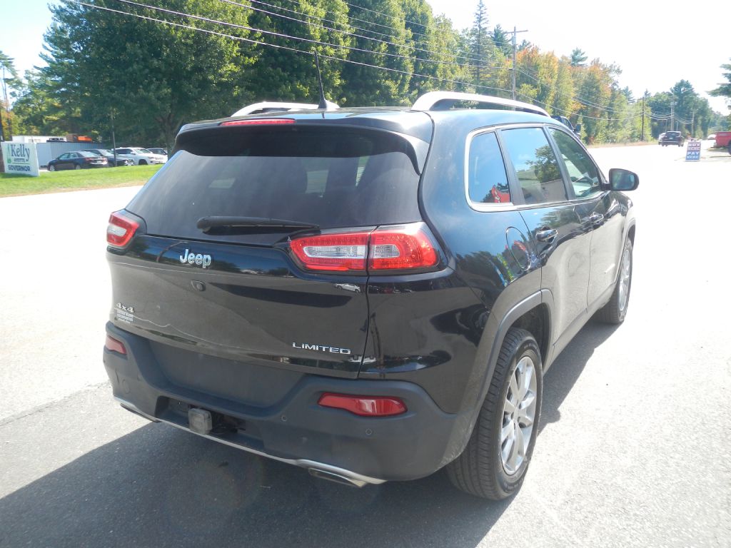 Photo 6 of this JEEP CHEROKEE 4WD